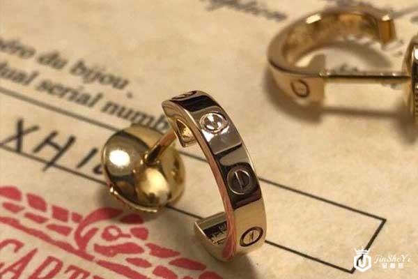 18K玫瑰金耳环 18K玫瑰金耳环