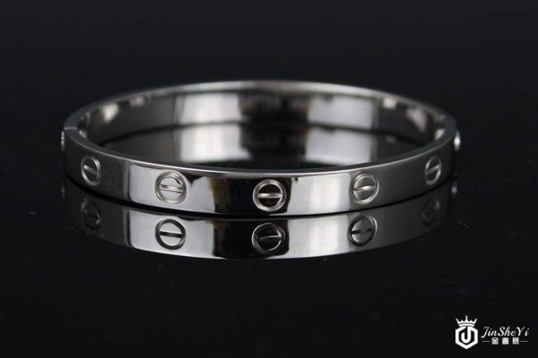 18K白金手镯 18K白金手镯