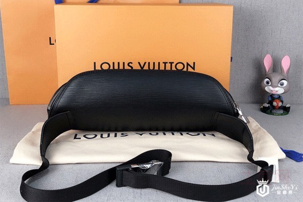 LV水波纹黄Logo腰包实拍图