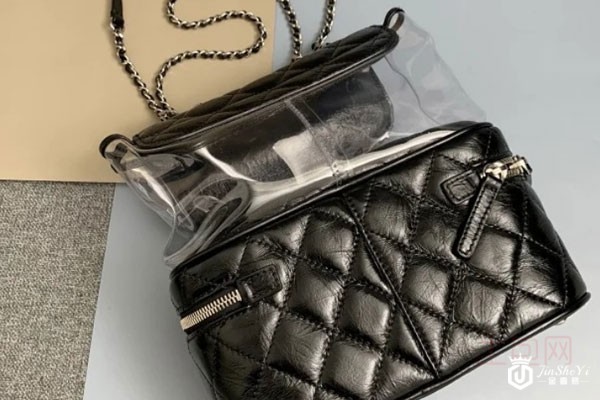 香奈儿黑色小牛皮银扣单肩包背面实拍