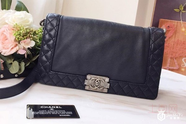 二手95新香奈儿Leboy单肩包正面实拍图 二手95新香奈儿Leboy单肩包正面实拍图