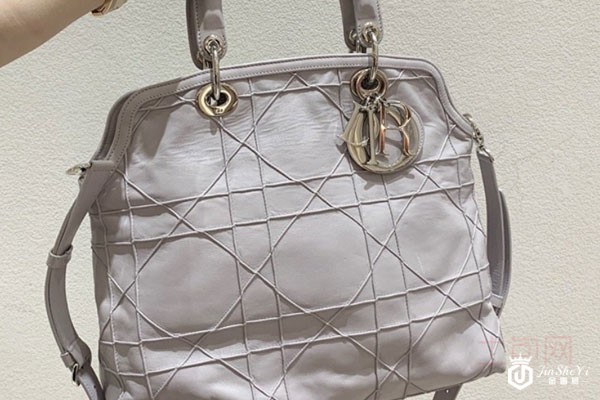 迪奥浅紫色手提单肩包实拍
