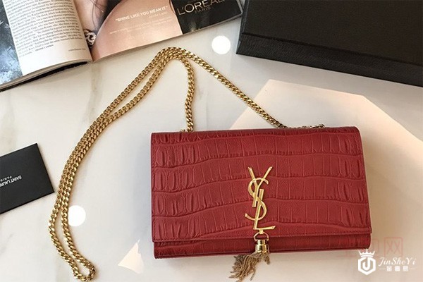 二手95新ysl红色单肩包实拍图