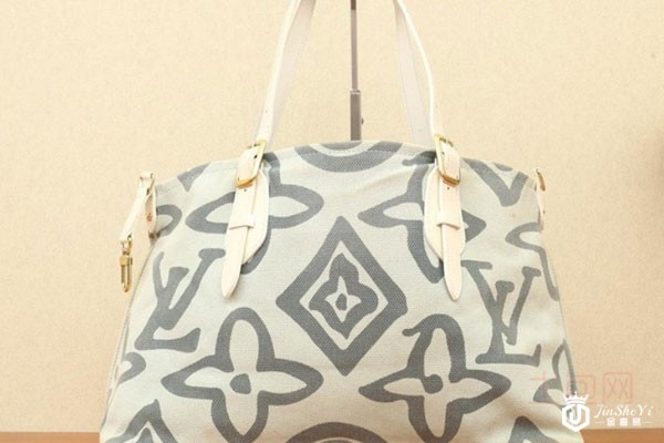 路易威登大溪地系列帆布手提包背面实拍