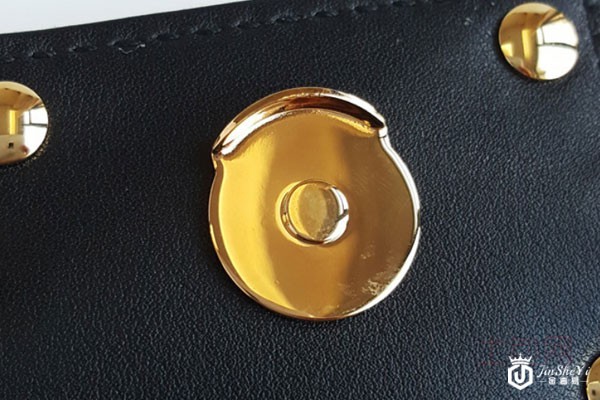 古驰黑色天鹅绒镶水钻单肩包细节实拍 古驰黑色天鹅绒镶水钻单肩包细节实拍