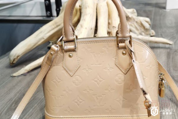 路易威登漆皮贝壳包实拍