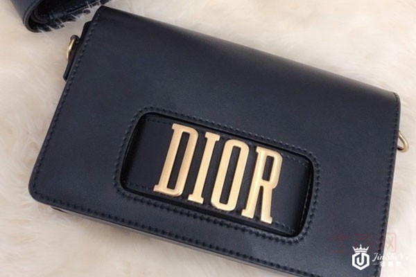 迪奥黑色金扣单肩包实拍 迪奥黑色金扣单肩包实拍