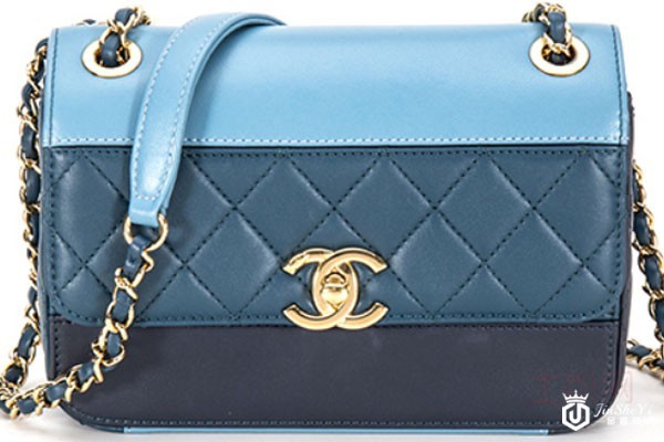 香奈儿经典双C蓝拼色牛皮包包实拍