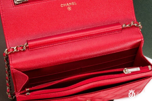 香奈儿红鱼子酱皮银链包包内部实拍