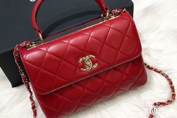 香奈儿trendy cc红色金扣菱格羊皮单肩包实拍