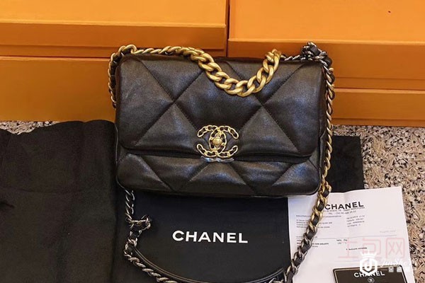 香奈儿CHANEL 19包包及附件展示 香奈儿CHANEL 19包包及附件展示