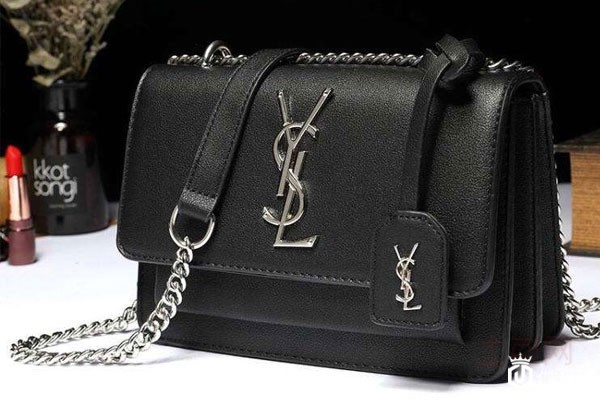 芬迪小怪兽双肩包外观展示