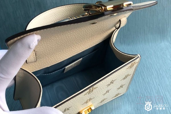 古驰白色烫金蜜蜂手拎包内部