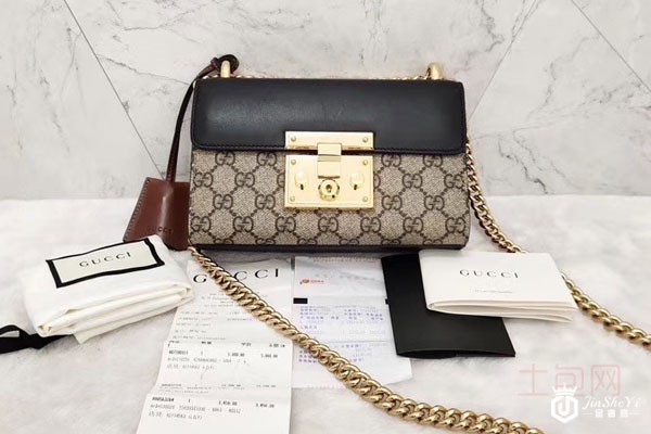 古驰牛皮老花拼色链条包外观展示