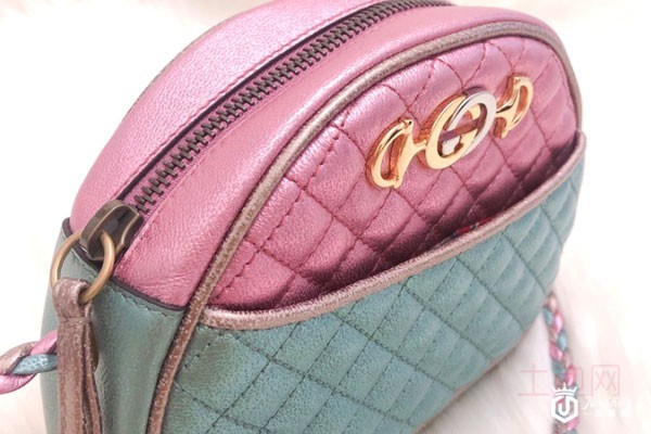 二手古驰牛皮炫彩棱格编皮馒头包包 二手古驰牛皮炫彩棱格编皮馒头包包