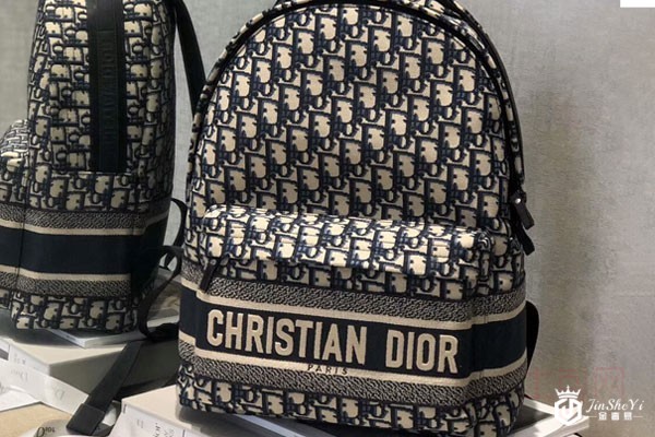 迪奥老花刺绣帆布双肩包正面 迪奥老花刺绣帆布双肩包正面