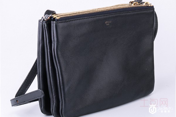 黑色赛琳信封包包侧面展示 黑色赛琳信封包包侧面展示