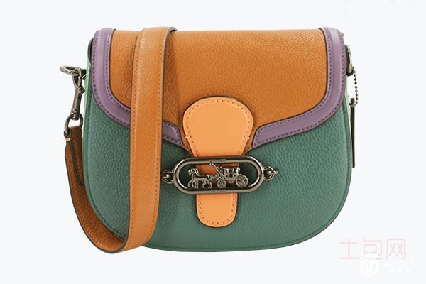 美到爆的蔻驰马鞍包在二手包包回收实体店能开挂吗