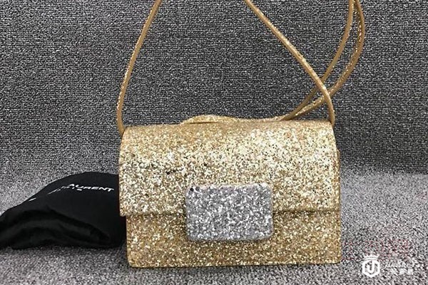 95新圣罗兰亮片二手包包回收价格很低，究竟是谁出了错