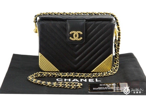 香奈儿化妆包回收价格怎么样，回收二手包包款式有多重要？