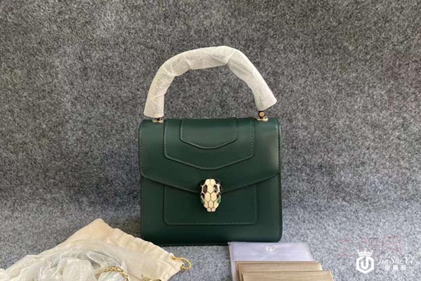 哪里回收包包没找对 宝格丽包包回收价格天差地别！