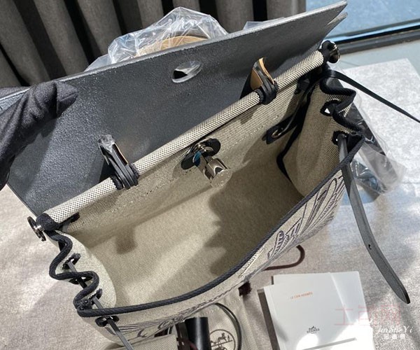 限量herbag 31二手爱马仕包包哪里回收不重要？难怪回收不顺利