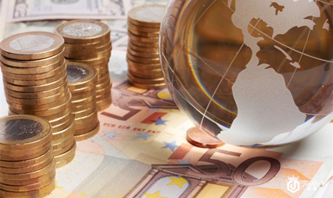 全球经济面临危机