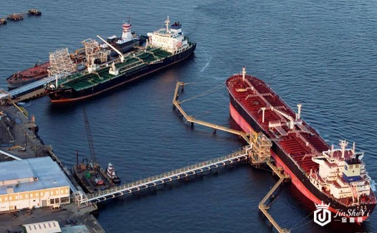 1557889230344784.jpg 新债王:美国经济动能堪忧 美联储降息概率达70% 黄金价格有望再次突破.jpg