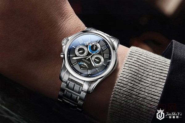 罗西尼男表佩戴图 罗西尼男表佩戴图