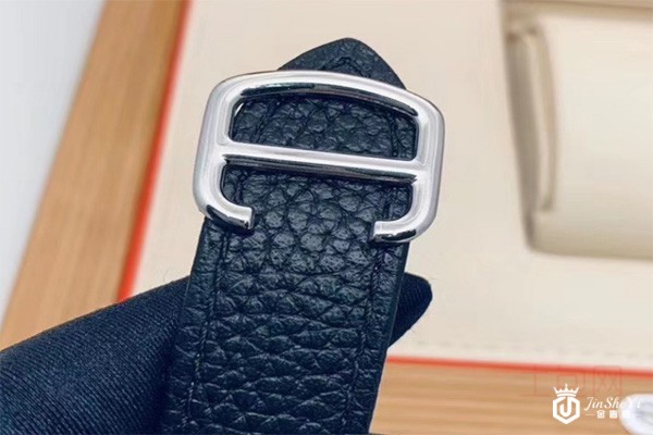 二手95新卡地亚后镶钻满天星男表表扣实拍图