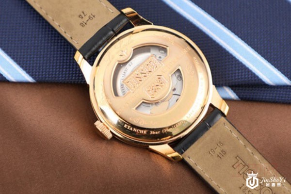 天梭经典力洛克系列T41.5.423.53手表表底实拍 天梭经典力洛克系列T41.5.423.53手表表底实拍