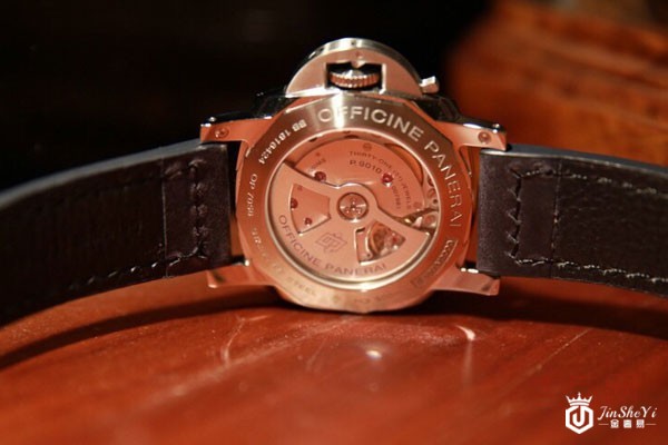 沛纳海LUMINOR系列PAM01359双时区名表背面实拍