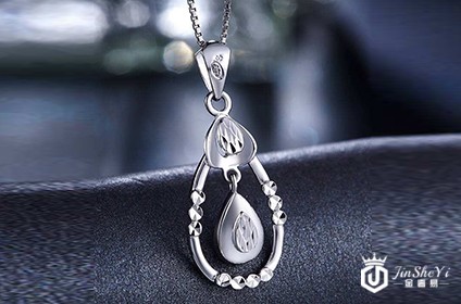 今日铂金价回收多少钱一克