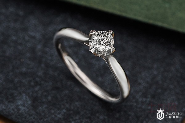 二手95新周大生30分四爪钻戒展示图 二手95新周大生30分四爪钻戒展示图