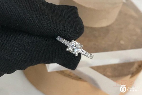 二手99新蒂芙尼铂金钻戒实拍图 二手99新蒂芙尼铂金钻戒实拍图