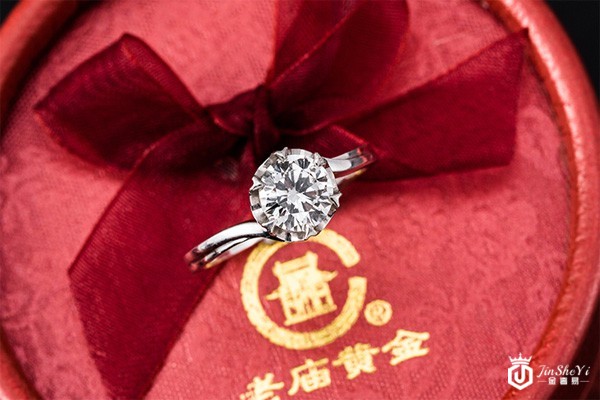二手95新老庙钻戒实拍图