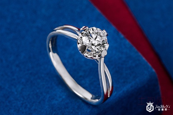 二手95新六福四爪钻戒展示图 二手95新六福四爪钻戒展示图