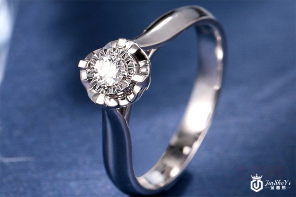 金六福钻戒展示图 金六福钻戒展示图