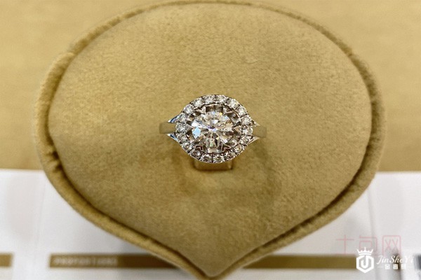 二手99新金伯利1.01克拉钻戒实拍图 二手99新金伯利1.01克拉钻戒实拍图