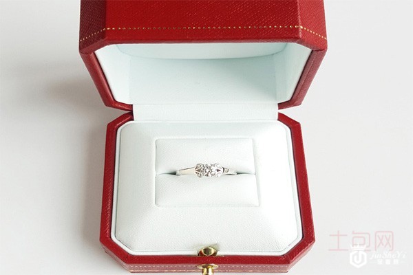 二手95新卡地亚0.35克拉钻戒实拍图