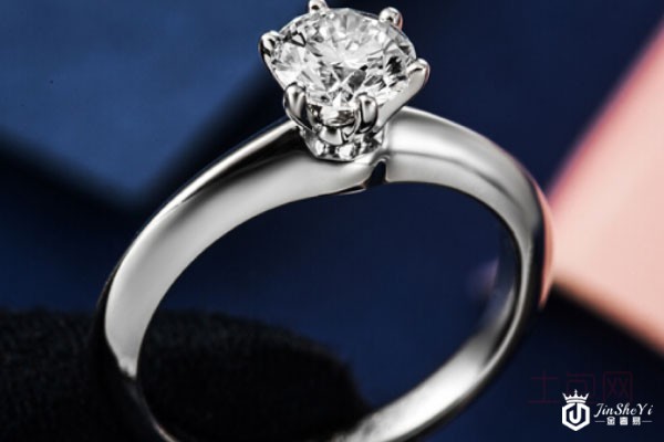 蒂芙尼经典六爪70分钻石戒指实拍 蒂芙尼经典六爪70分钻石戒指实拍