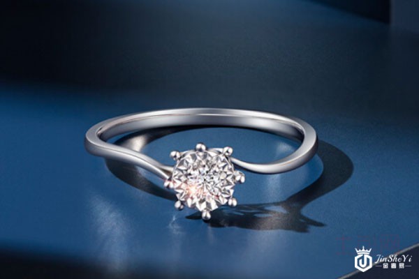 六福珠宝18k白金钻石戒指实拍 六福珠宝18k白金钻石戒指实拍