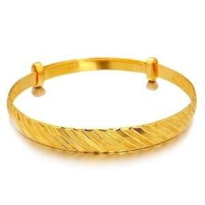 周生生和老凤祥哪个好