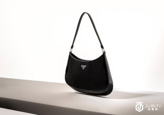 普拉达二手包包多少钱