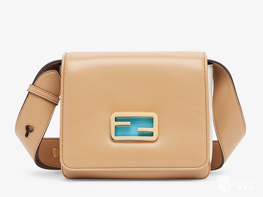 老款芬迪包包回收价钱