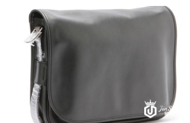 爱马仕简单男士邮差包