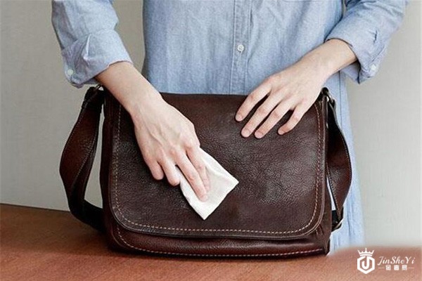 二手奢侈品包包如何护理，护理过后的二手奢侈品包包还可以回收吗？