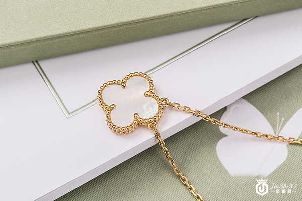 梵克雅宝四叶草项链