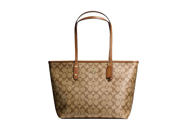 如何鉴别蔻驰包包真假