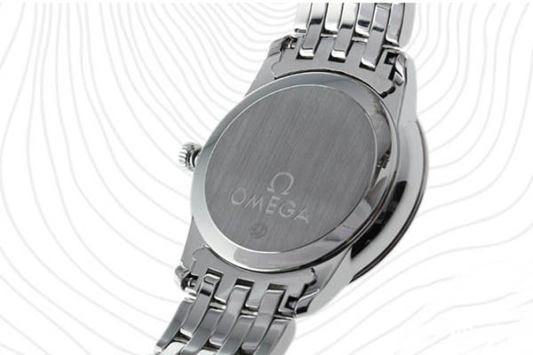 欧米茄碟飞系列女士手表424.10.27.60.01.001底部展示图 欧米茄碟飞系列女士手表424.10.27.60.01.001底部展示图